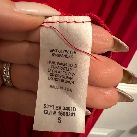 Sabora Red Halter Dress - Picture 4 of 4